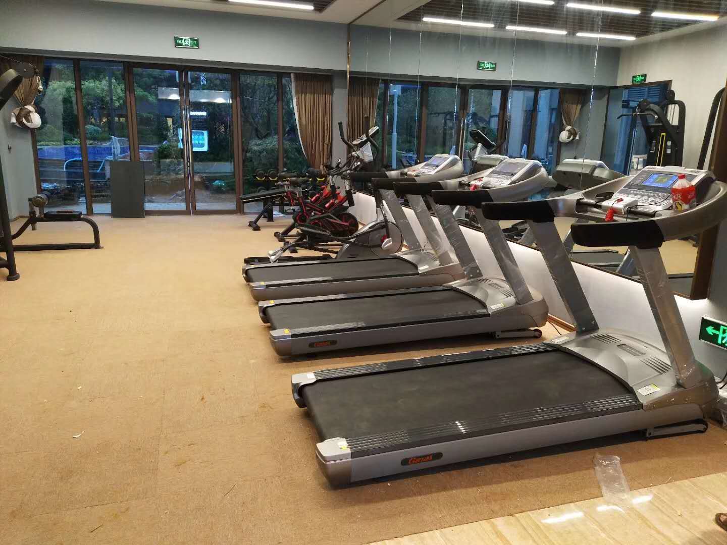 湖南常德碧桂园凤凰酒店健身房图片 康宜酒店健身器材厂家直供
