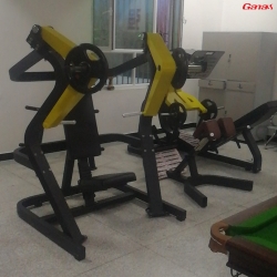 新疆阿勒泰阿苇滩武警部队健身房图片 康宜政府单位健身器材案例