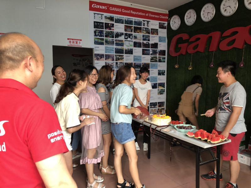 健身房设备,健身房设备厂家,康宜健身器材工厂