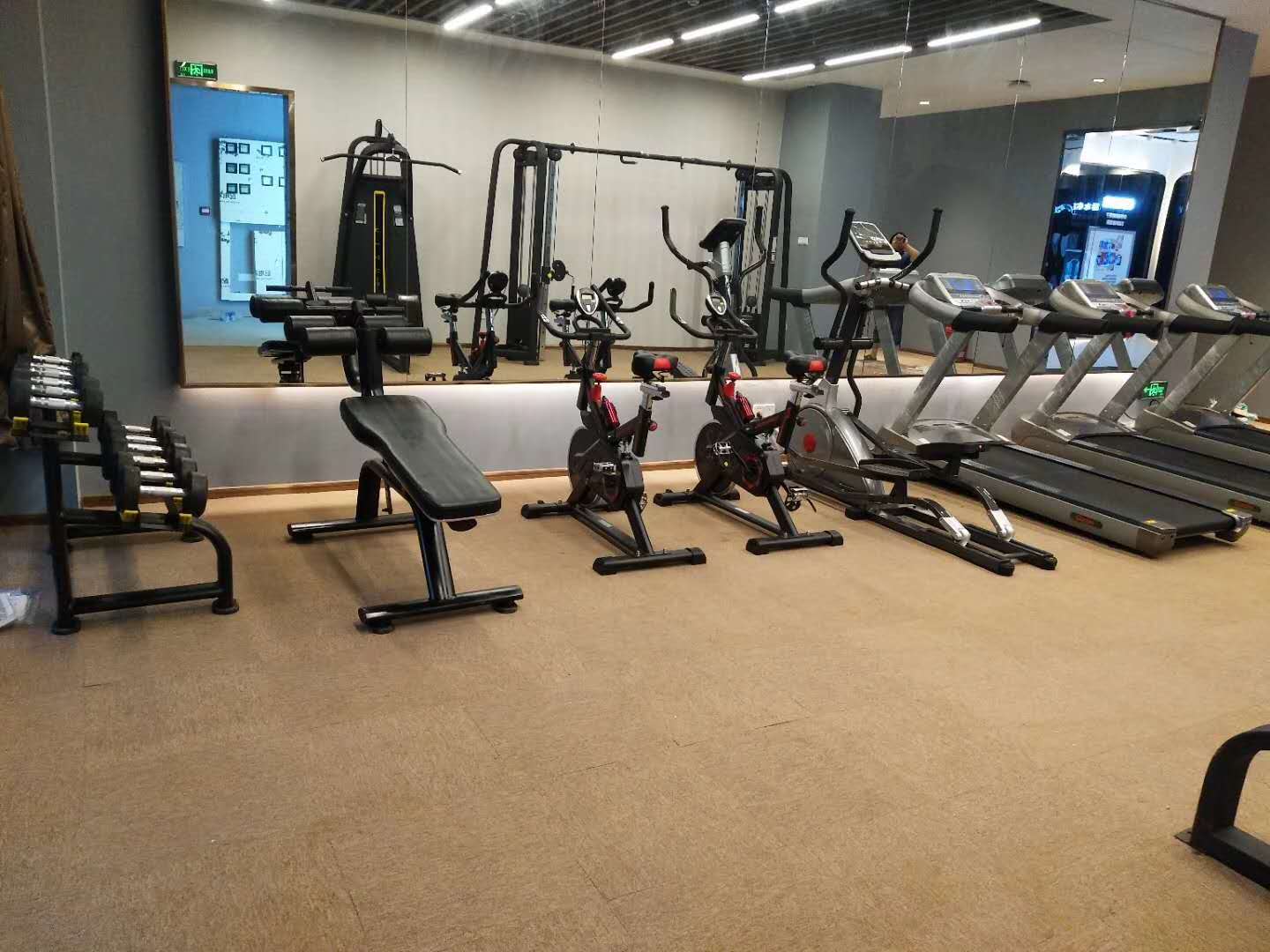 湖南德州陵城区碧桂园健身器材 康宜地产健身房案例