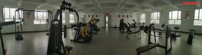 新疆阿勒泰阿苇滩武警部队健身房