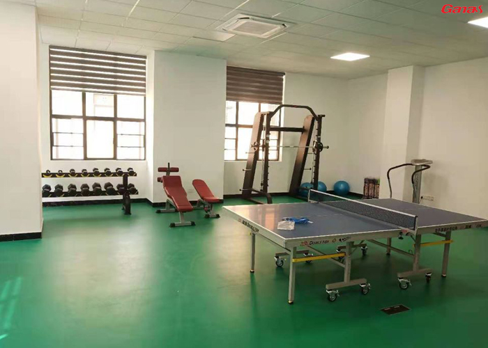 公安局白云区分局综合办证厅健身房案列