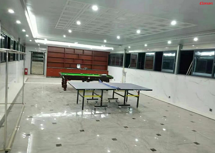 斯莱达医疗用品有限公司健身房 斯莱达医疗用品有限公司健身房