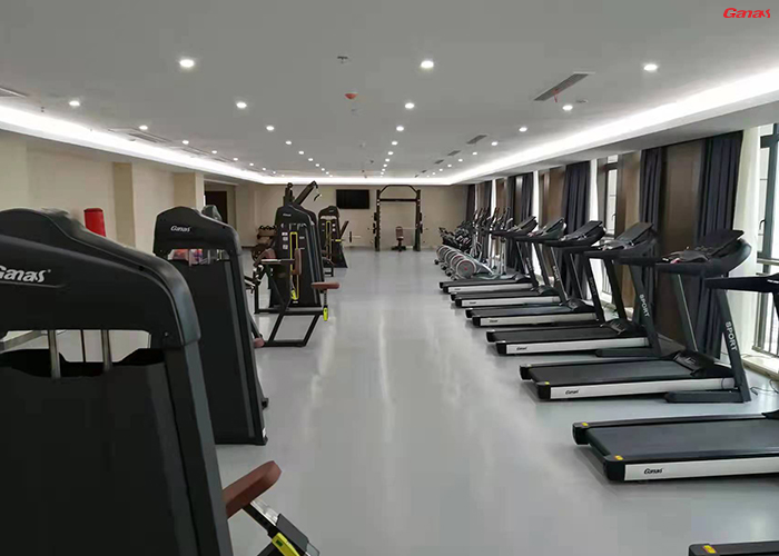 贵州威宁农村信用合作联社健身房