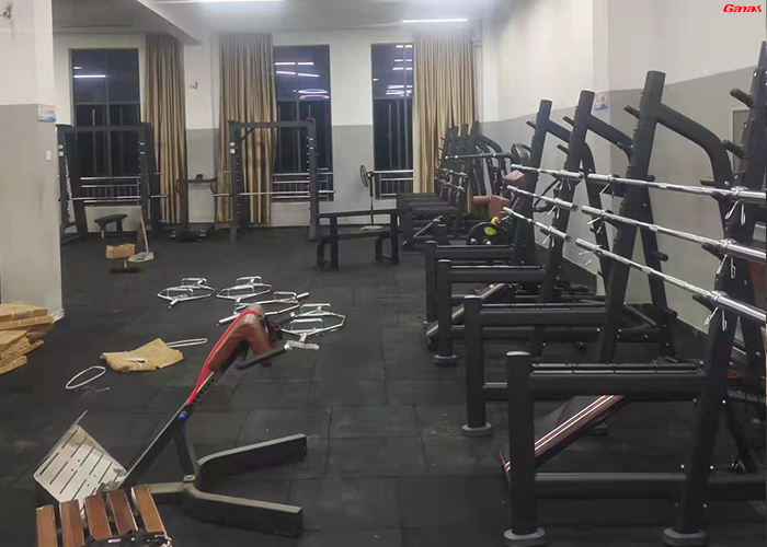 学校健身房器材清单 学校健身房器材清单