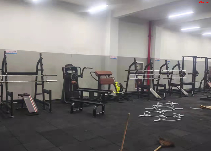 学校健身房器材清单 学校健身房器材清单