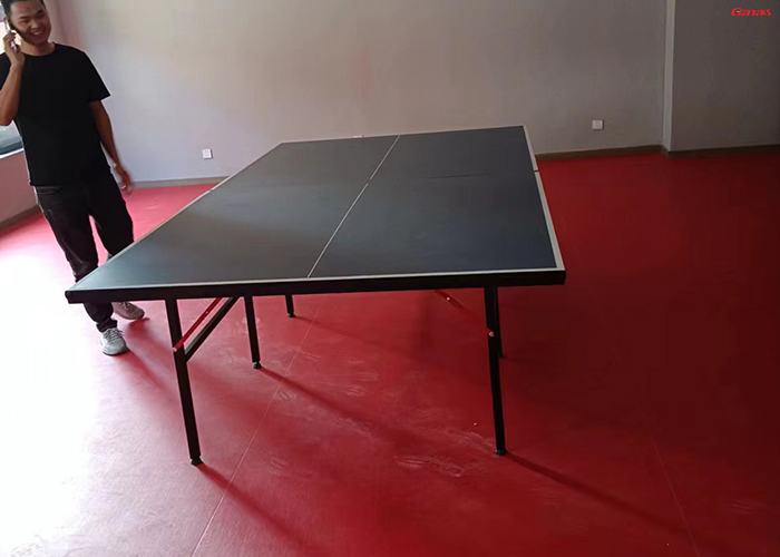 学院健身房器材